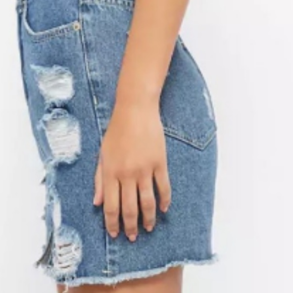 NWT Denim Distressed Skirt - Picture 5 of 6